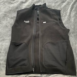 Men’s XL FIGS black scrub fleece vest
